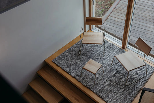 D:008 LOUNGECHAIR mit Armlehnen