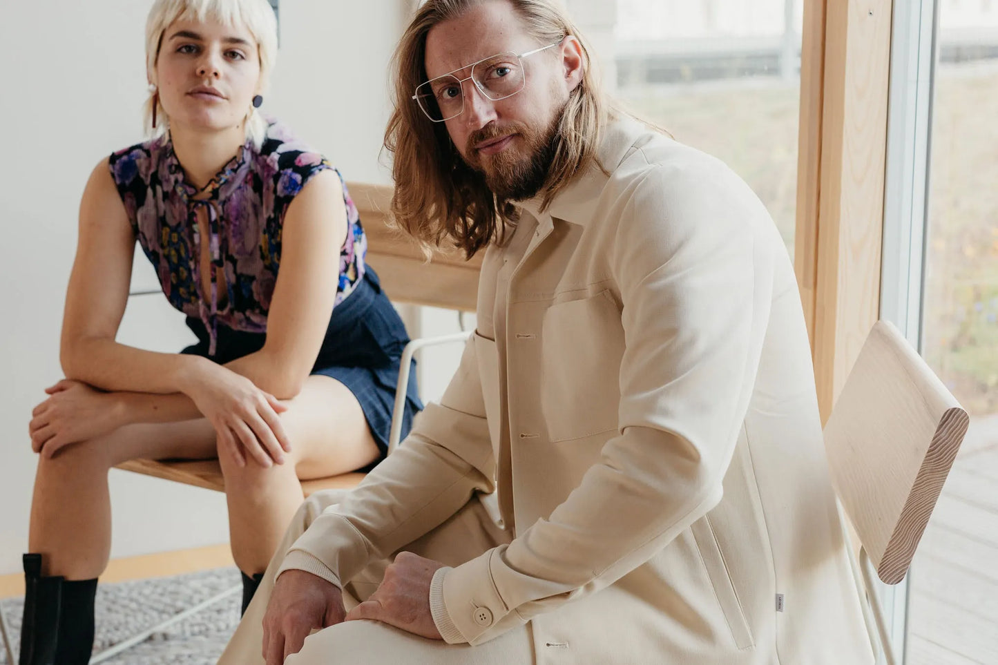 D:008 LOUNGECHAIR mit Armlehnen