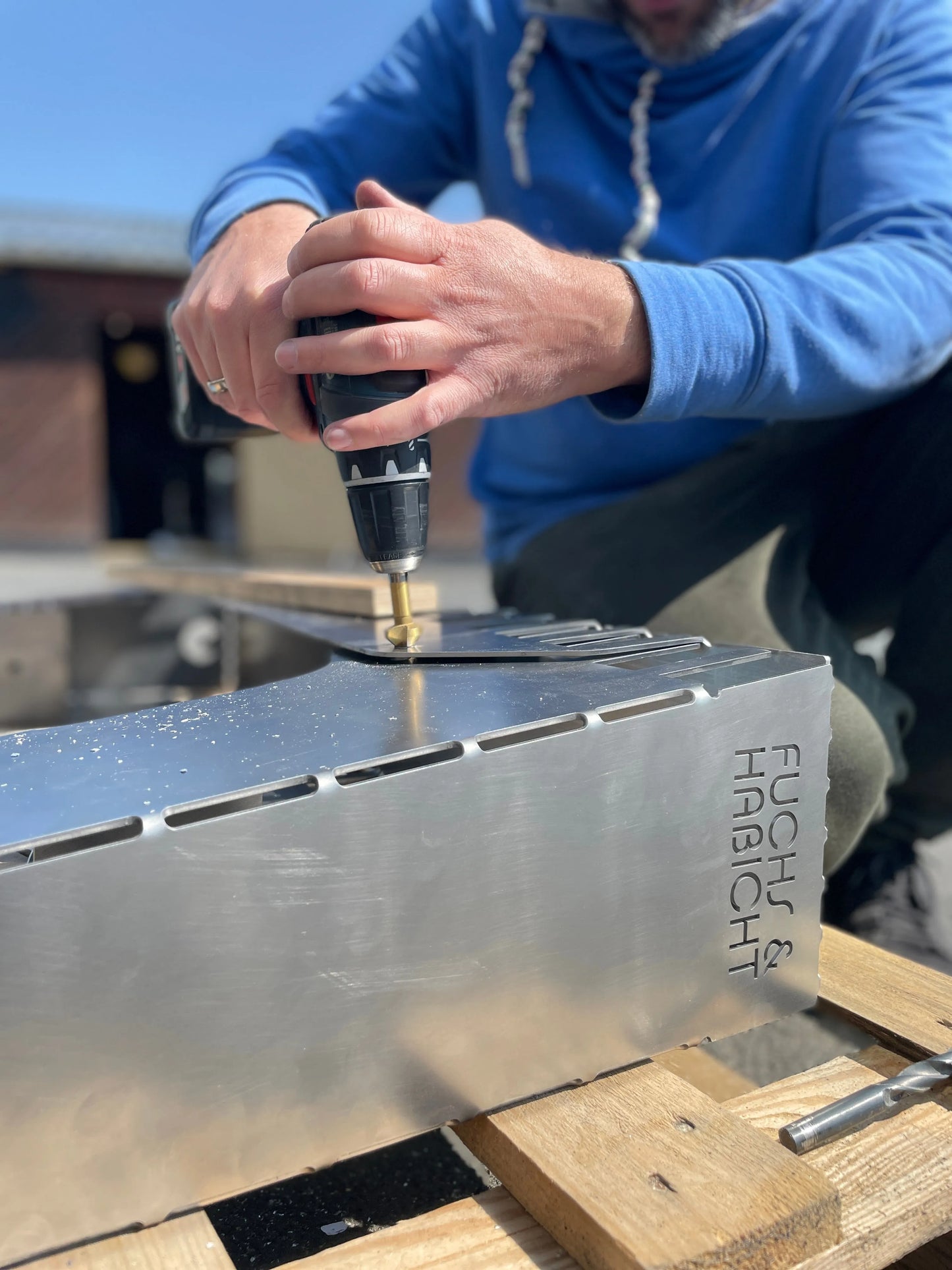 FH:019 SCALE TABLE