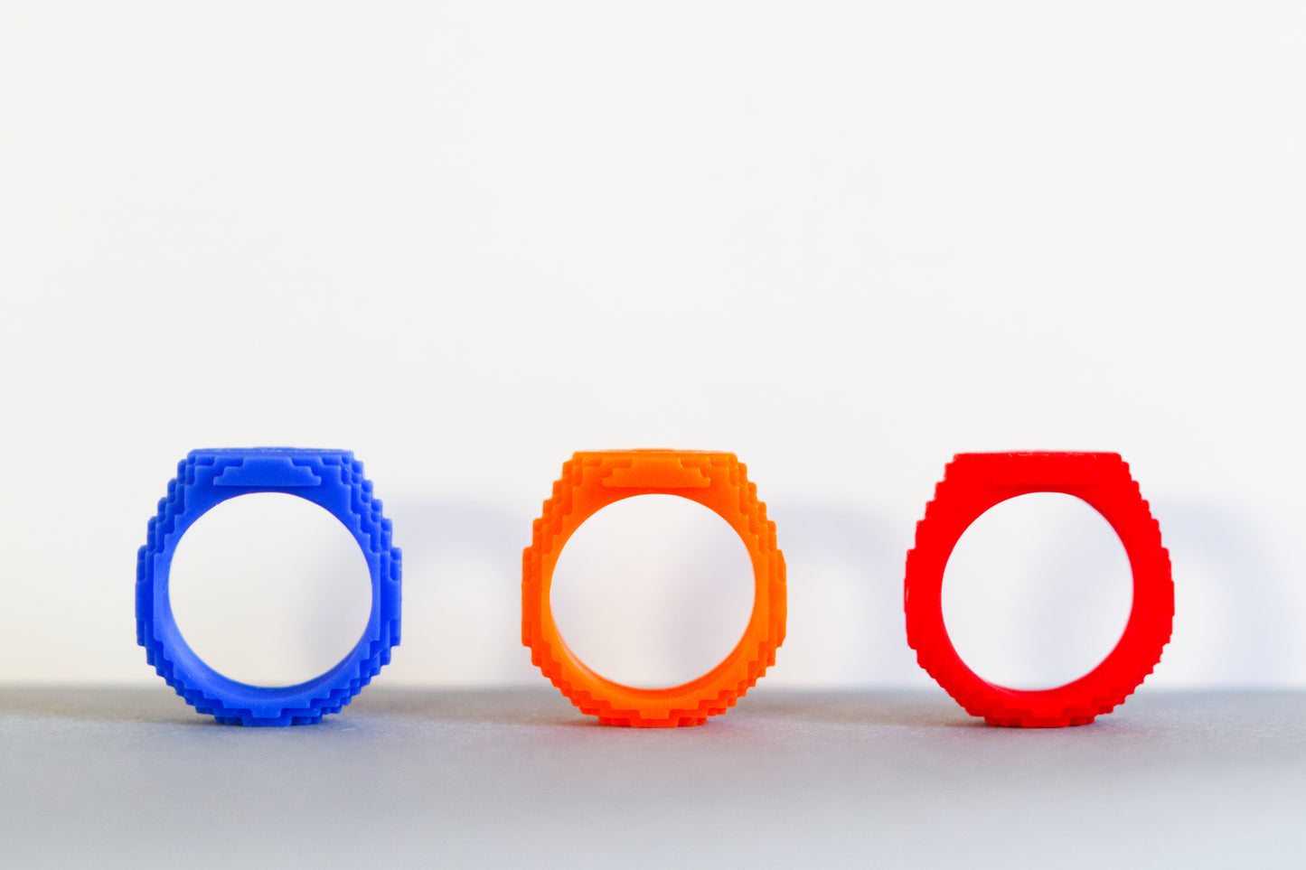 Loopies – Bunte Silikonringe zum Kombinieren  handgegossene Unikate