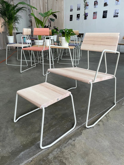 D:008 LOUNGECHAIR mit Armlehnen